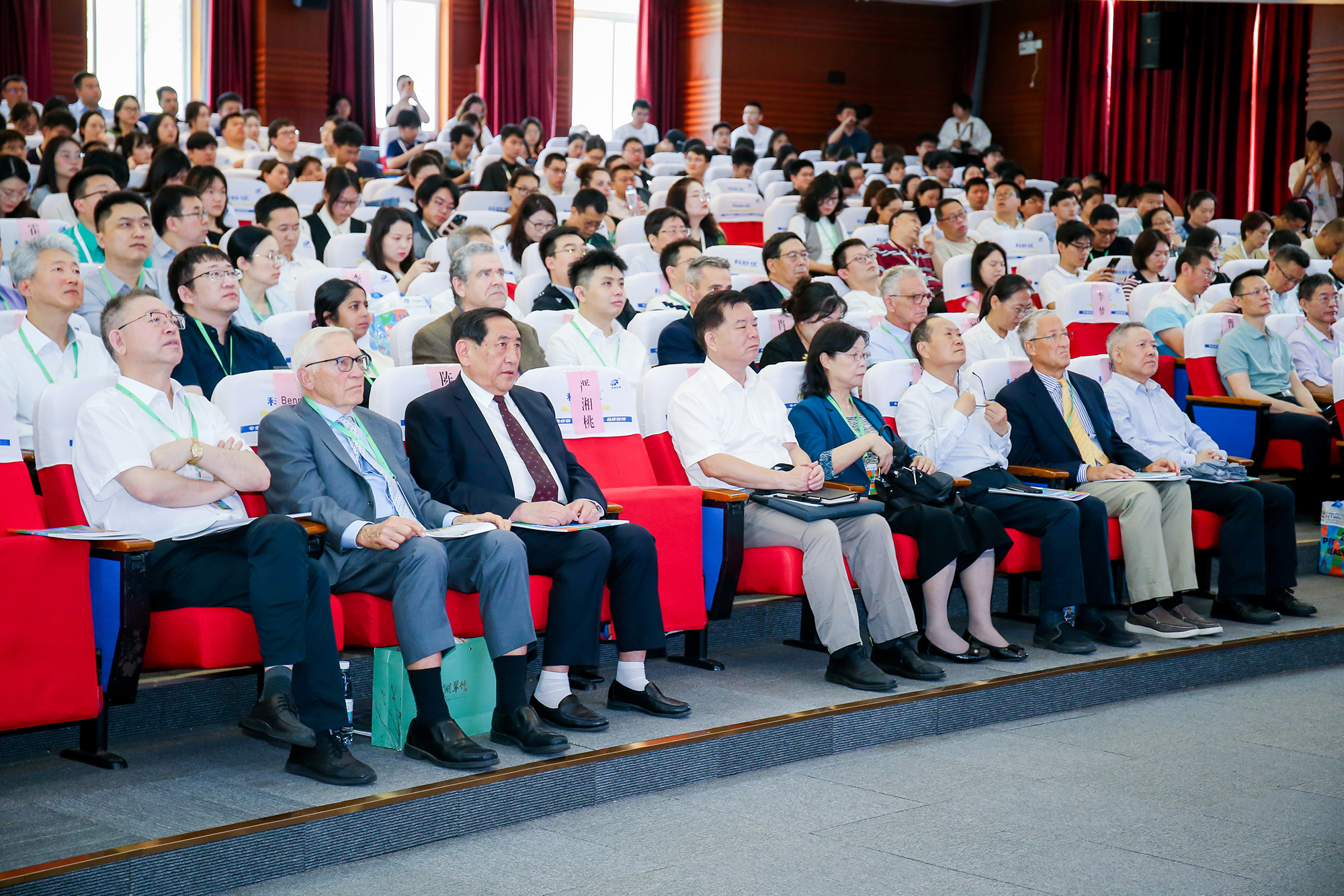 2024国际宠物健康创新科教会议现场(侯国涛摄)